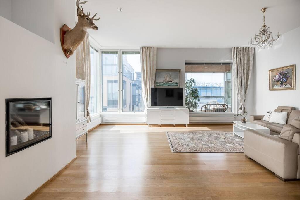 Spacious Home With Four Terrace, Sauna, Sea View Хельсинки Экстерьер фото