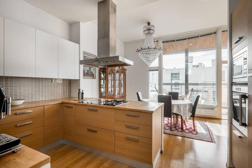 Spacious Home With Four Terrace, Sauna, Sea View Хельсинки Экстерьер фото