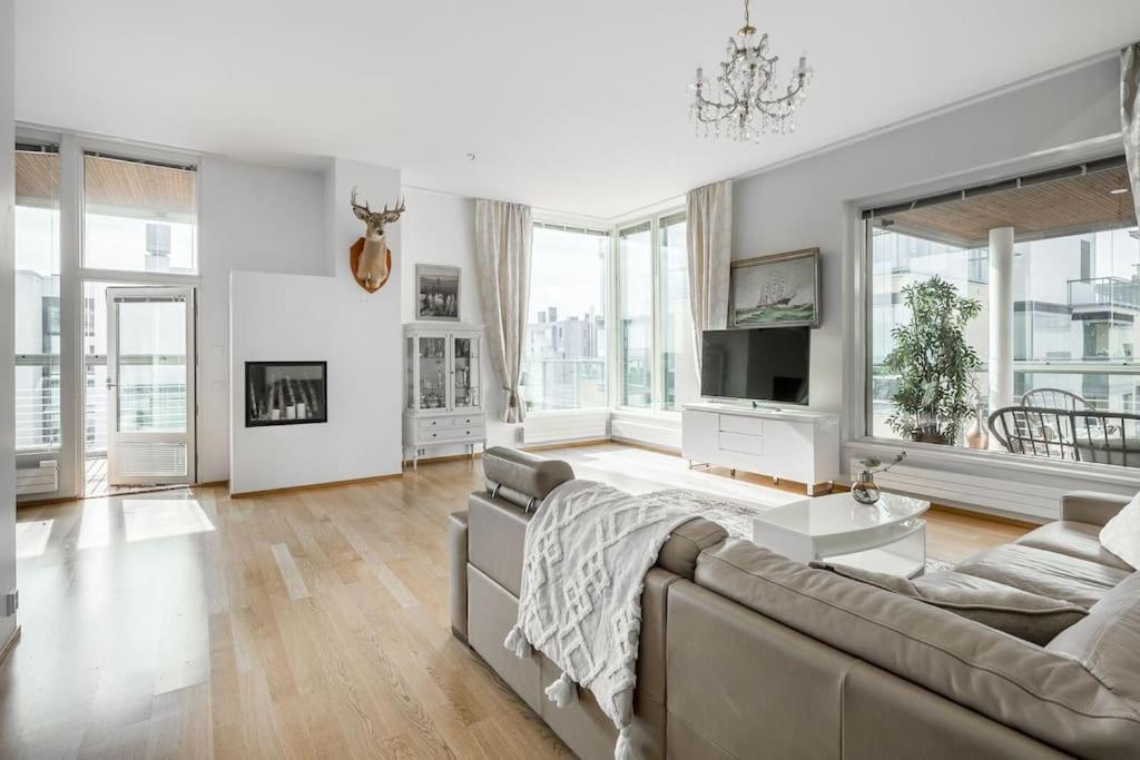 Spacious Home With Four Terrace, Sauna, Sea View Хельсинки Экстерьер фото