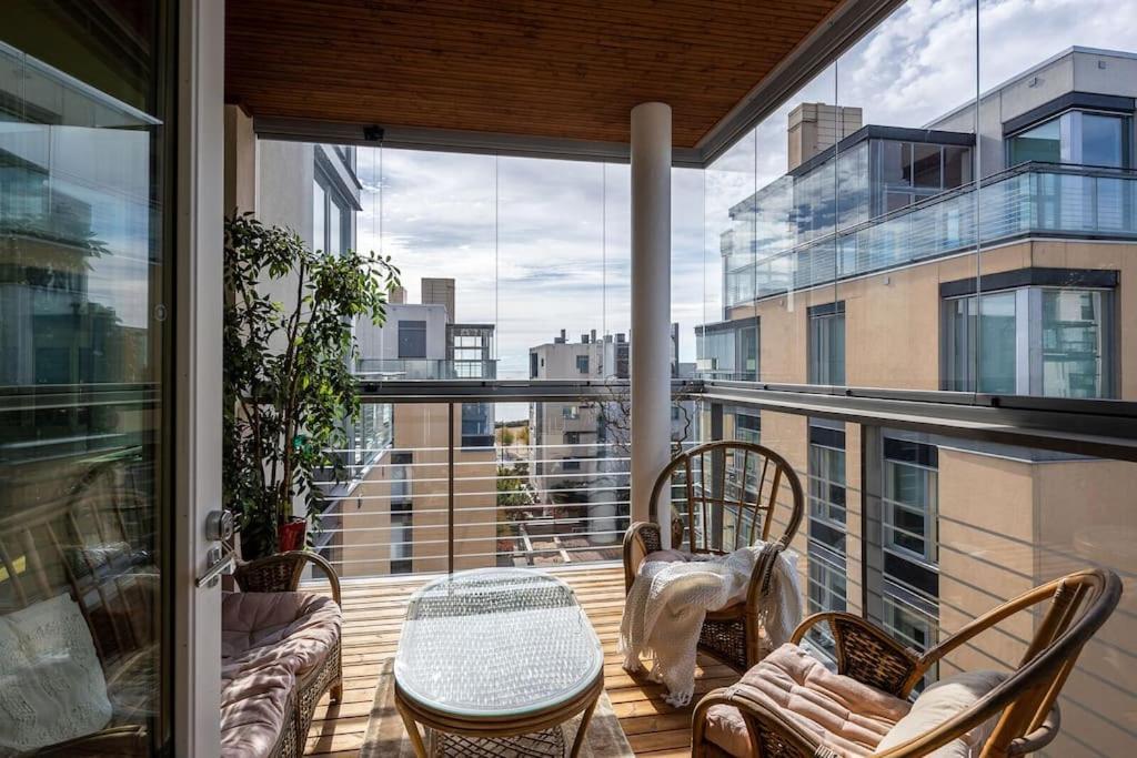 Spacious Home With Four Terrace, Sauna, Sea View Хельсинки Экстерьер фото
